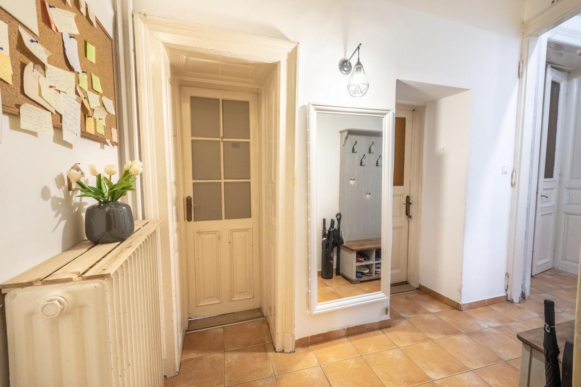 בודפשט Gellerico Rooms At Rakoczi Square מראה חיצוני תמונה