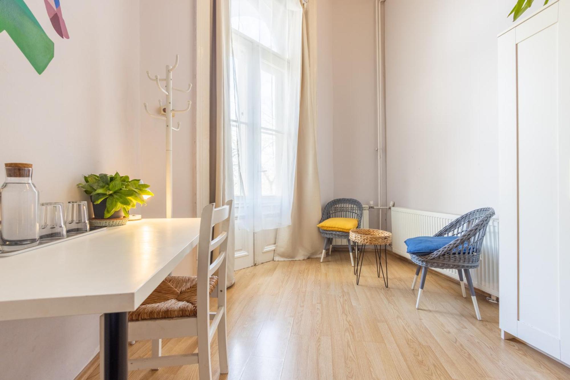 בודפשט Gellerico Rooms At Rakoczi Square מראה חיצוני תמונה