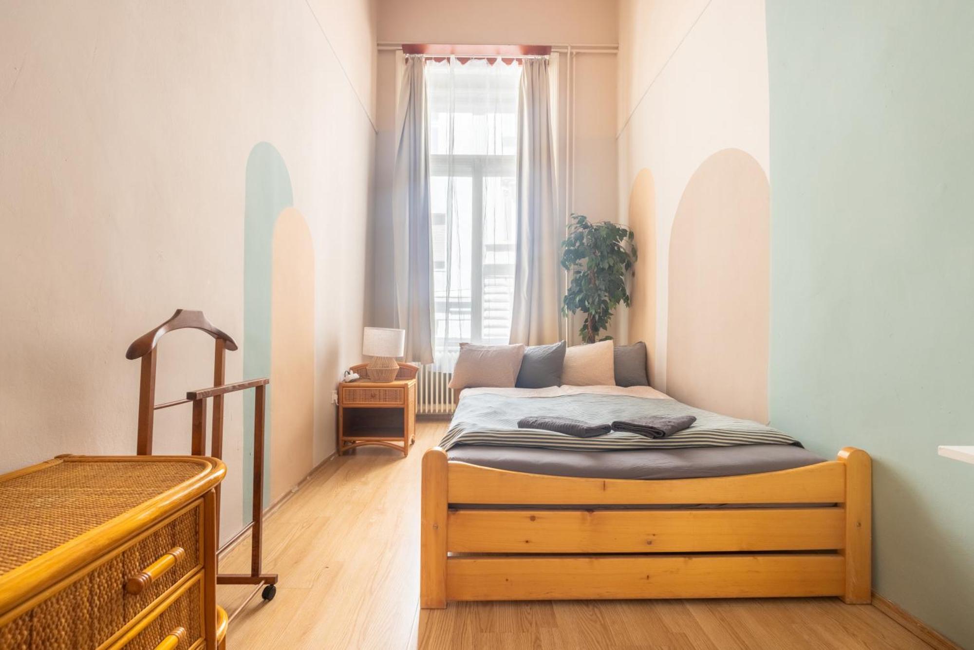 בודפשט Gellerico Rooms At Rakoczi Square מראה חיצוני תמונה
